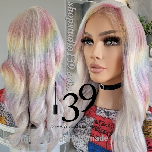 Platium Blonde HD lace front wig with highlights of color - Picture 2 of 2